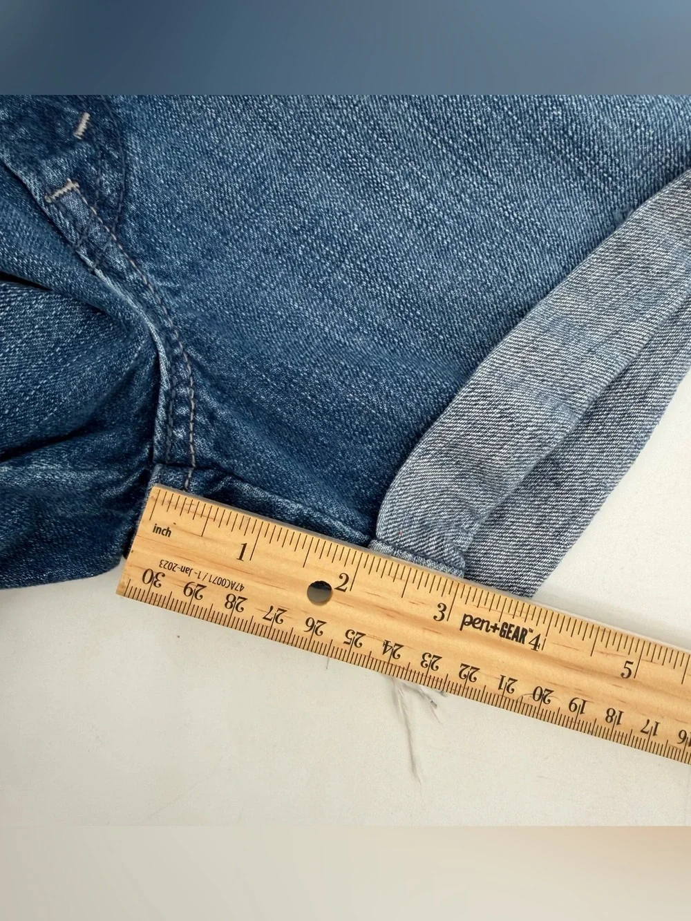 Levi’s Jean Shorts Juniors 3 Blue Denim Roll Cuff Distressed Cotton Denim Boho